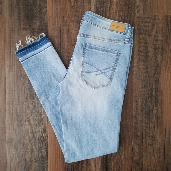 Aeropostale Denim - Aeropostale Raw Edge Light Wash Ankle Jegging